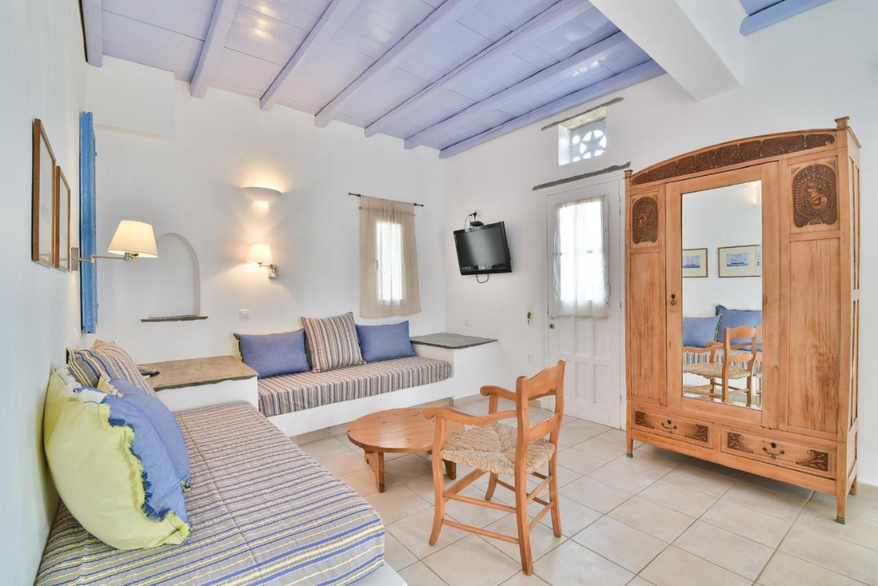 Golden Beach Studios & Suites Тинос Екстериор снимка