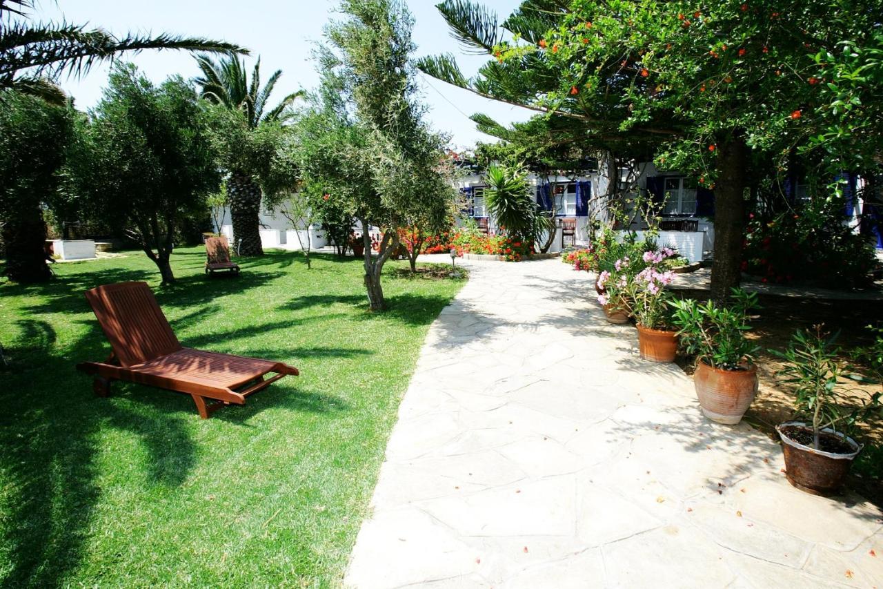Golden Beach Studios & Suites Тинос Екстериор снимка