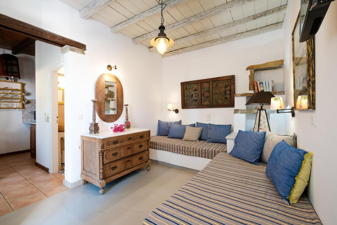 Golden Beach Studios & Suites Тинос Екстериор снимка