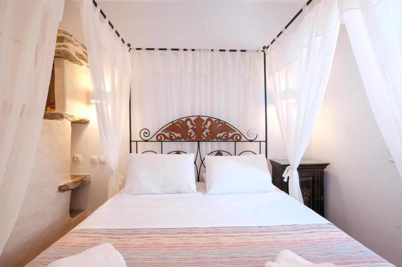 Golden Beach Studios & Suites Тинос Екстериор снимка