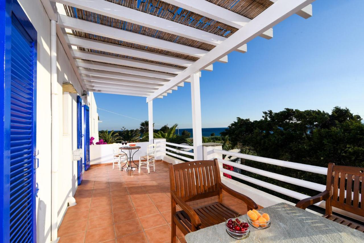 Golden Beach Studios & Suites Тинос Екстериор снимка