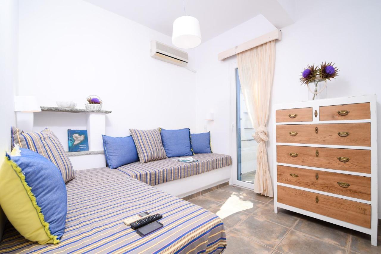 Golden Beach Studios & Suites Тинос Екстериор снимка