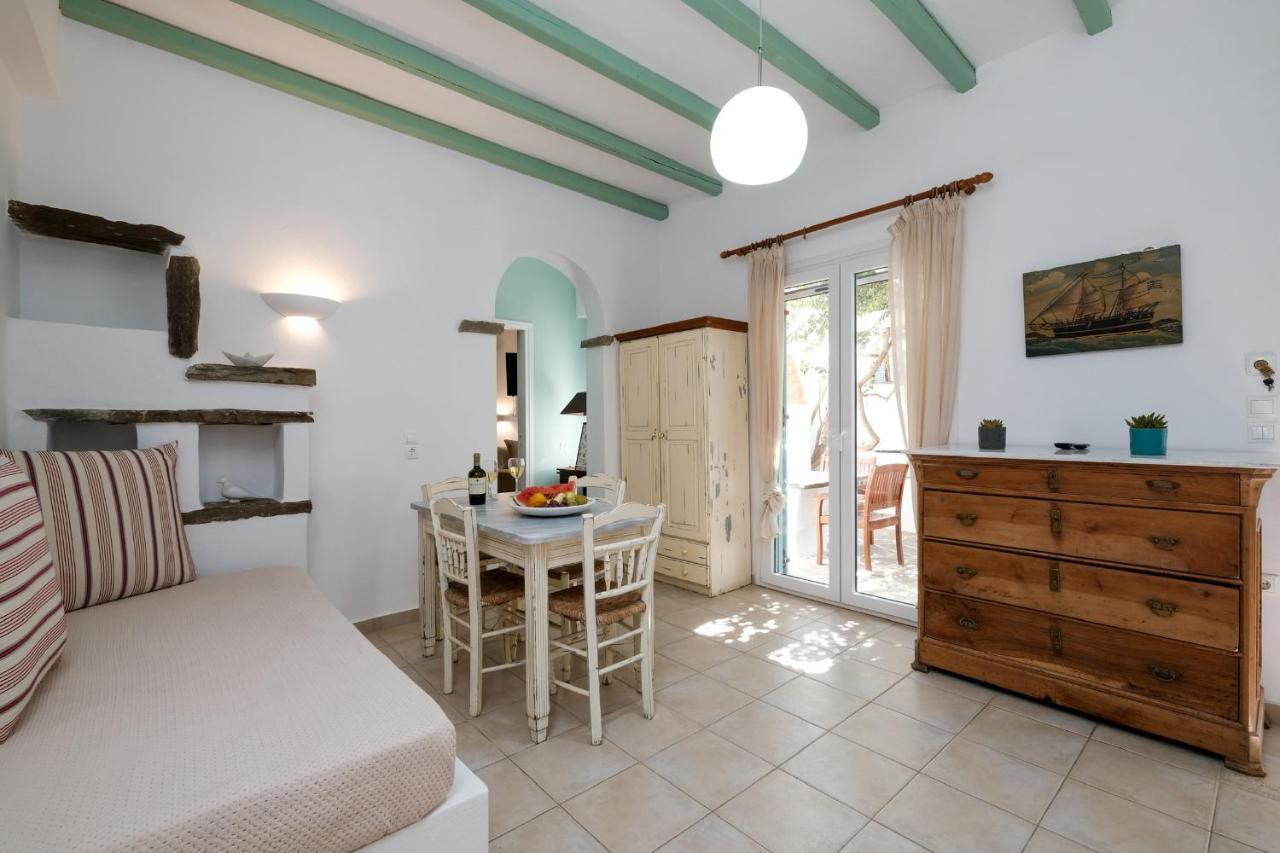 Golden Beach Studios & Suites Тинос Екстериор снимка