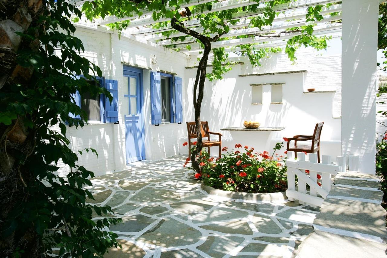 Golden Beach Studios & Suites Тинос Екстериор снимка